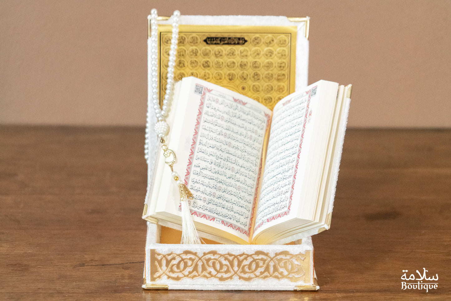 PETIT COFFRET CORAN ET CHAPELET BLANC CASSÉ
