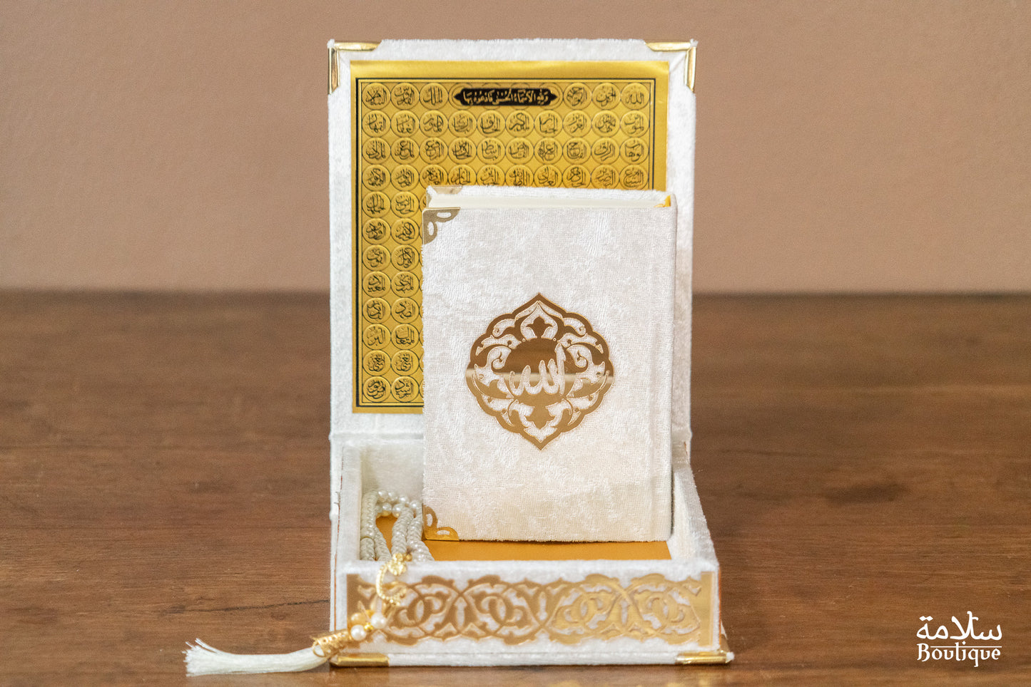 PETIT COFFRET CORAN ET CHAPELET BLANC CASSÉ