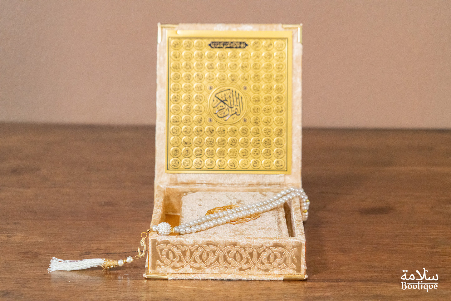 PETIT COFFRET CORAN ET CHAPELET DOREE