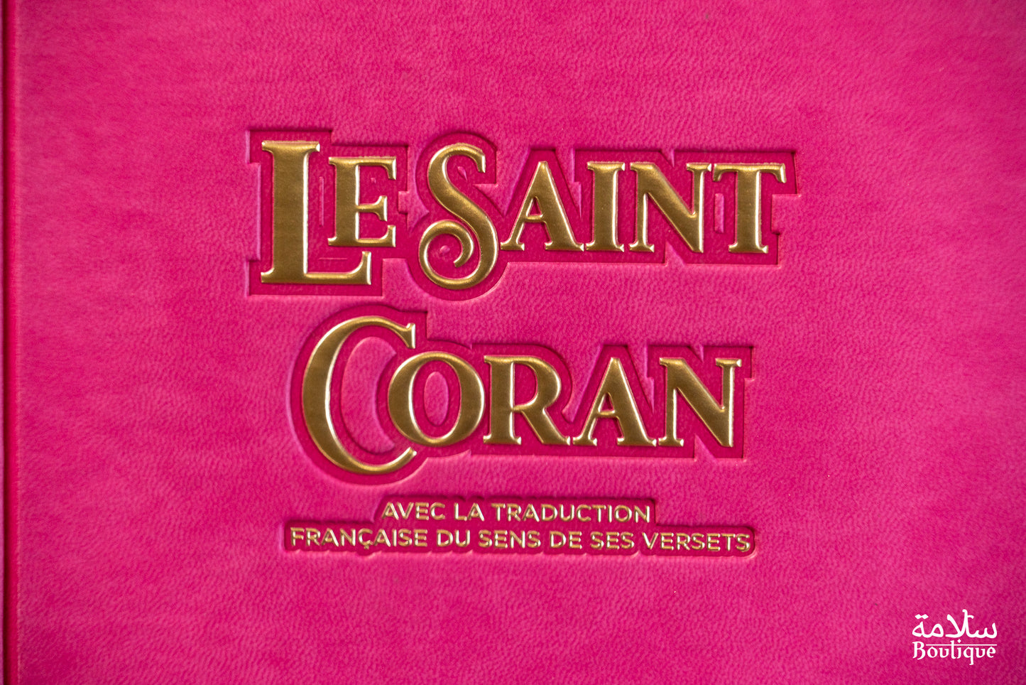 CORAN ROSE FUCHSIA ORNEMENT CREUX EN BORDURE - M